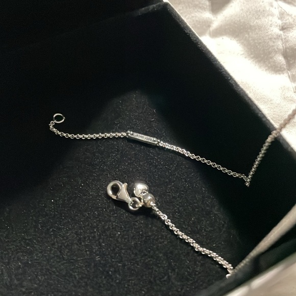 Silver 925 Pandora shape of heart earrings and necklace gift set - Picture 3 of 5